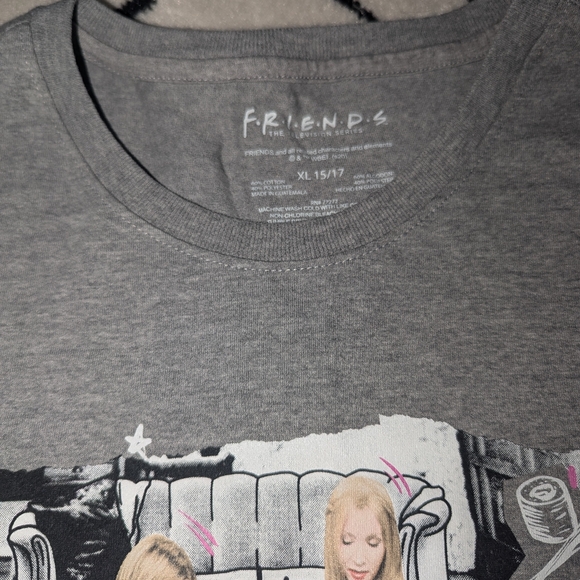 Friends Tshirt - Picture 2 of 4